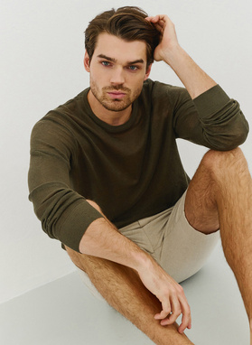 Zielony lniany sweter 