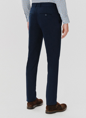 Granatowe spodnie męskie