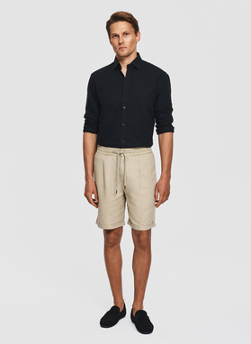 Czarna koszula z lnem