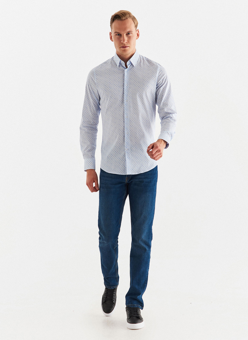 Koszula w kolorze białym w błękitny wzór 