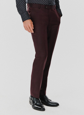 Dwuczęściowy gładki garnitur męski w kolorze burgundowym