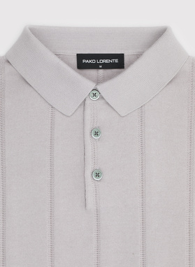 Beżowe polo swetrowe w prążek