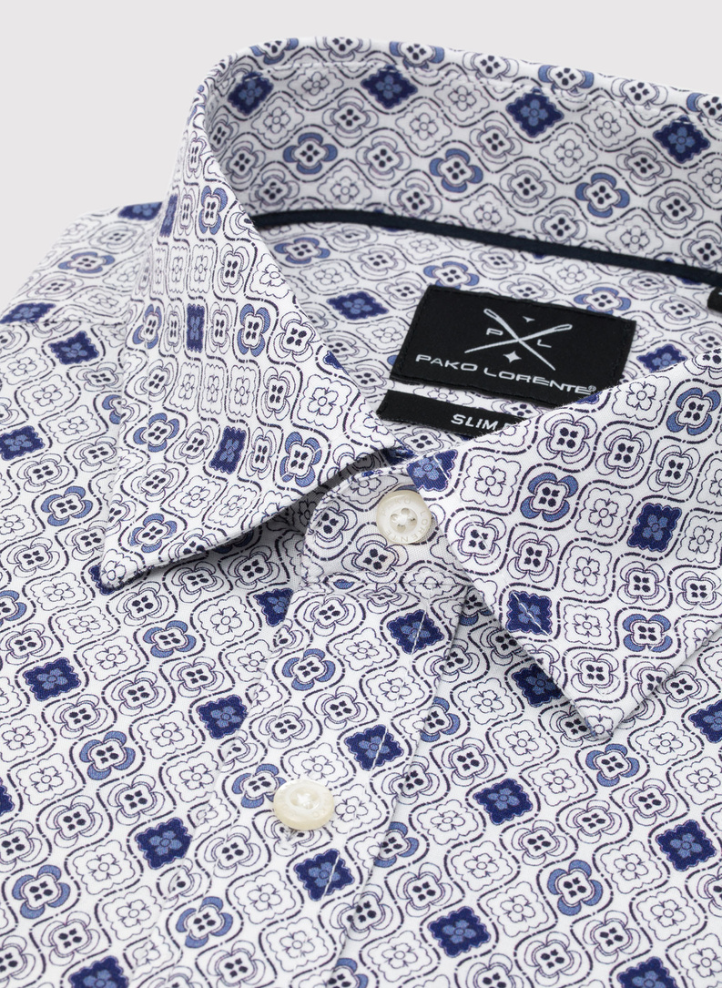 Męska koszula w kolorze białym w granatowy wzór