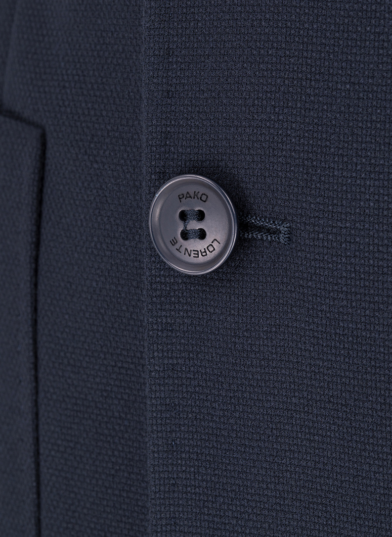 Granatowa dwurzędowa marynarka męska