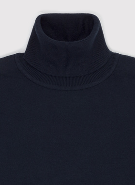 Gładki basicowy golf męski w kolorze granatowym