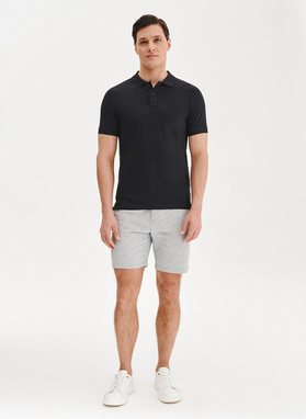 Czarny gładki t-shirt polo