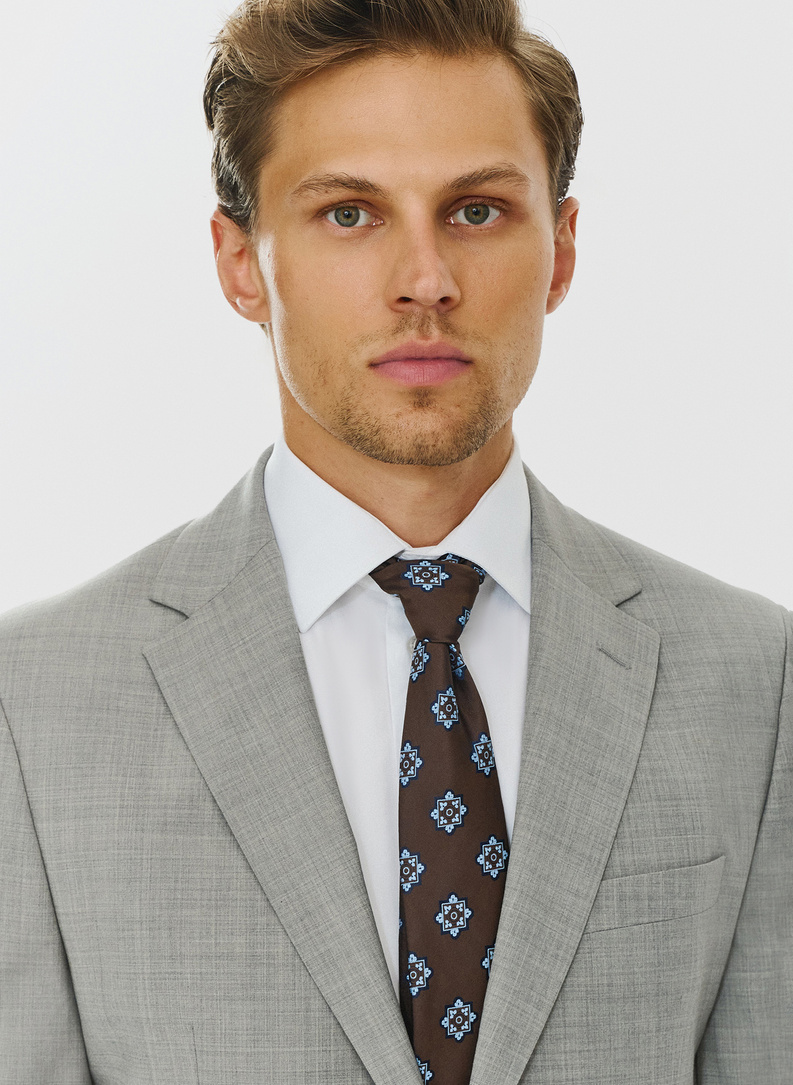 Męska marynarka garniturowa w odcieniu jasnoszarym