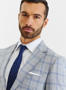 Szara marynarka garniturowa w niebiesko-białą kratę