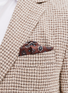 Brązowa marynarka w pepitkę