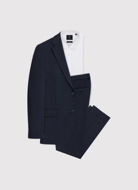 Gładki granatowy garnitur męski