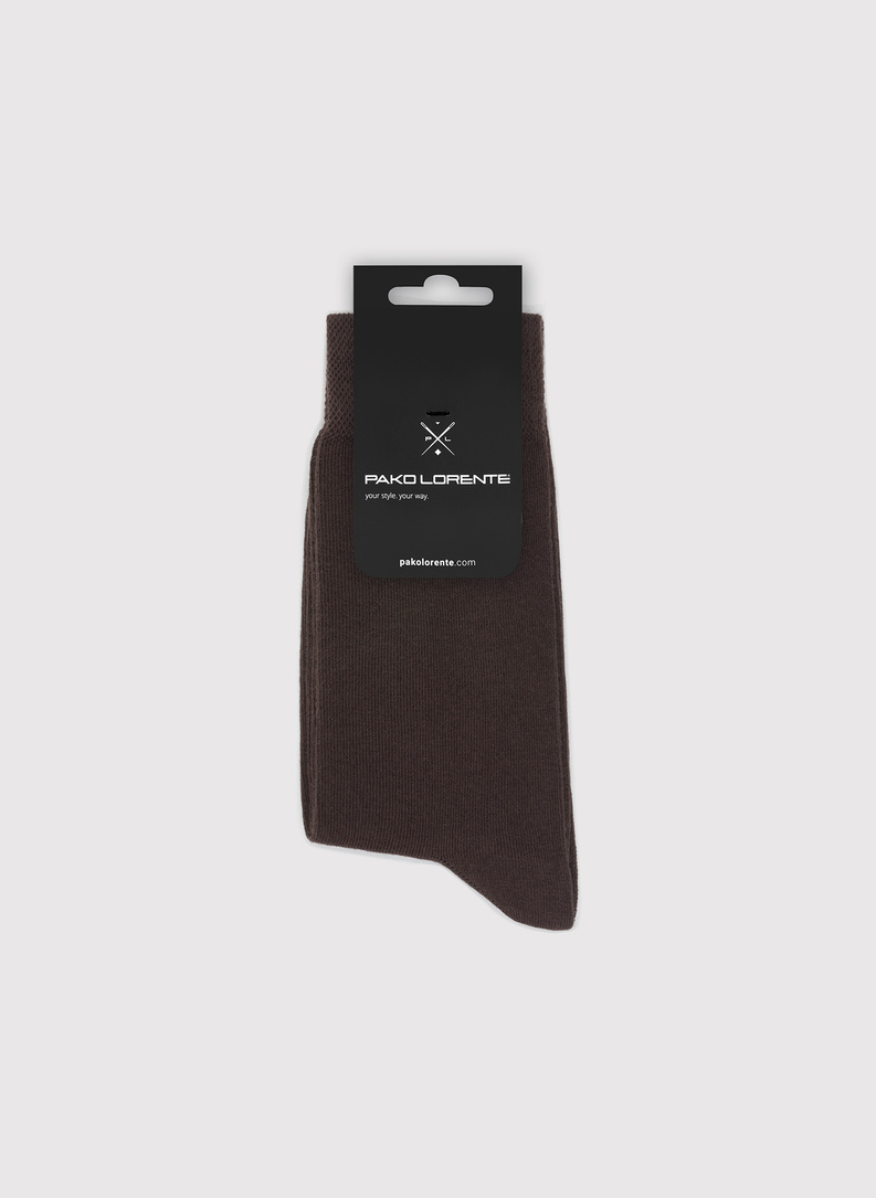 Gładkie brązowe skarpetki