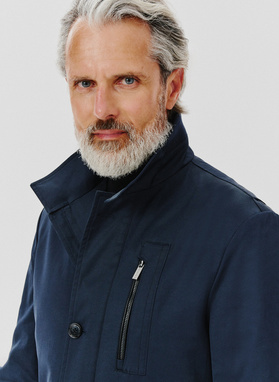 Granatowy płaszcz męski