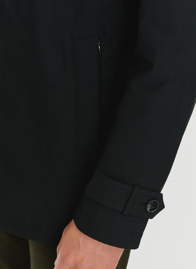 Przejściowy płaszcz męski w kolorze czarnym