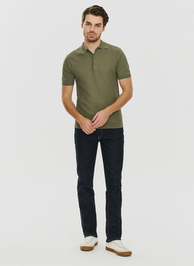 Zielony t-shirt polo o waflowym splocie