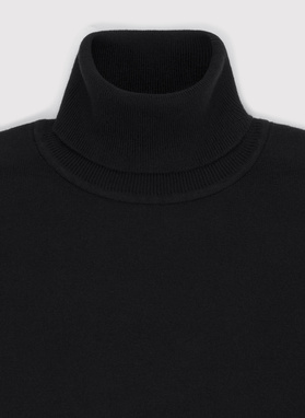 Gładki basicowy golf męski w kolorze czarnym