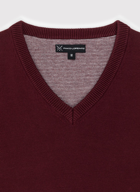 Bordowy gładki sweter męski z dekoltem w serek