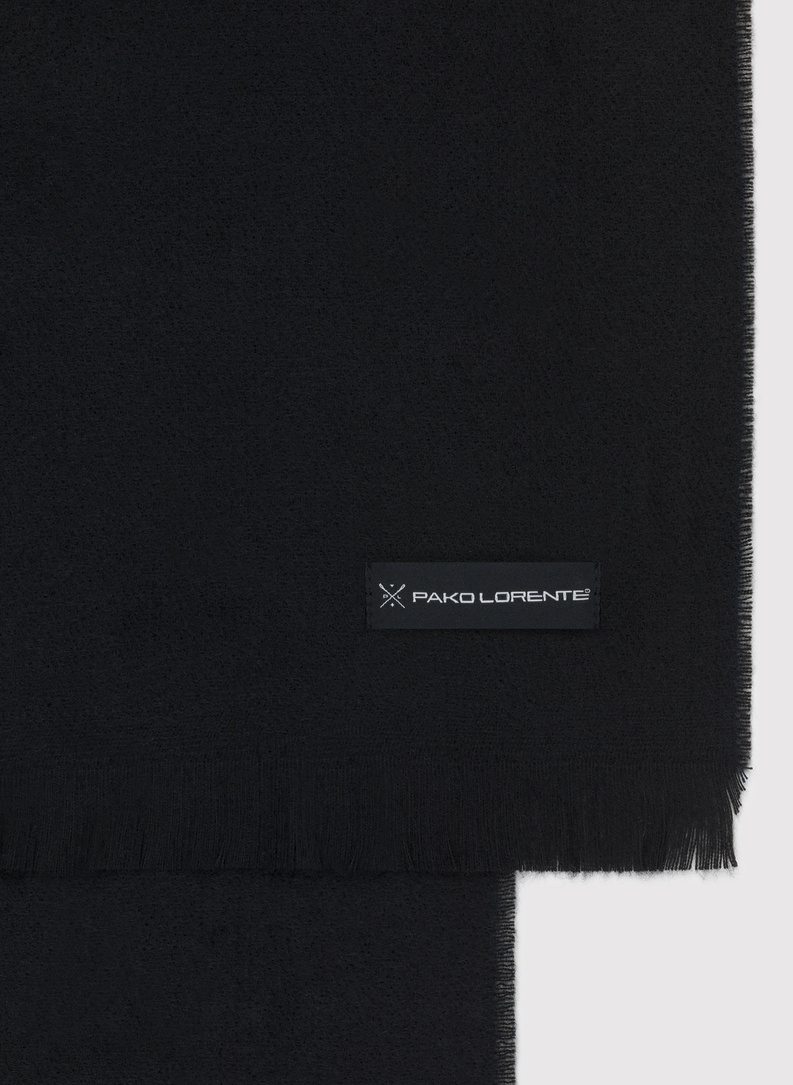 Gładki czarny szalik męski