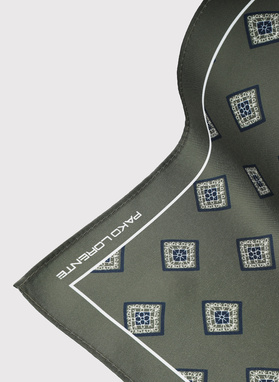 Zielona poszetka męska w romby