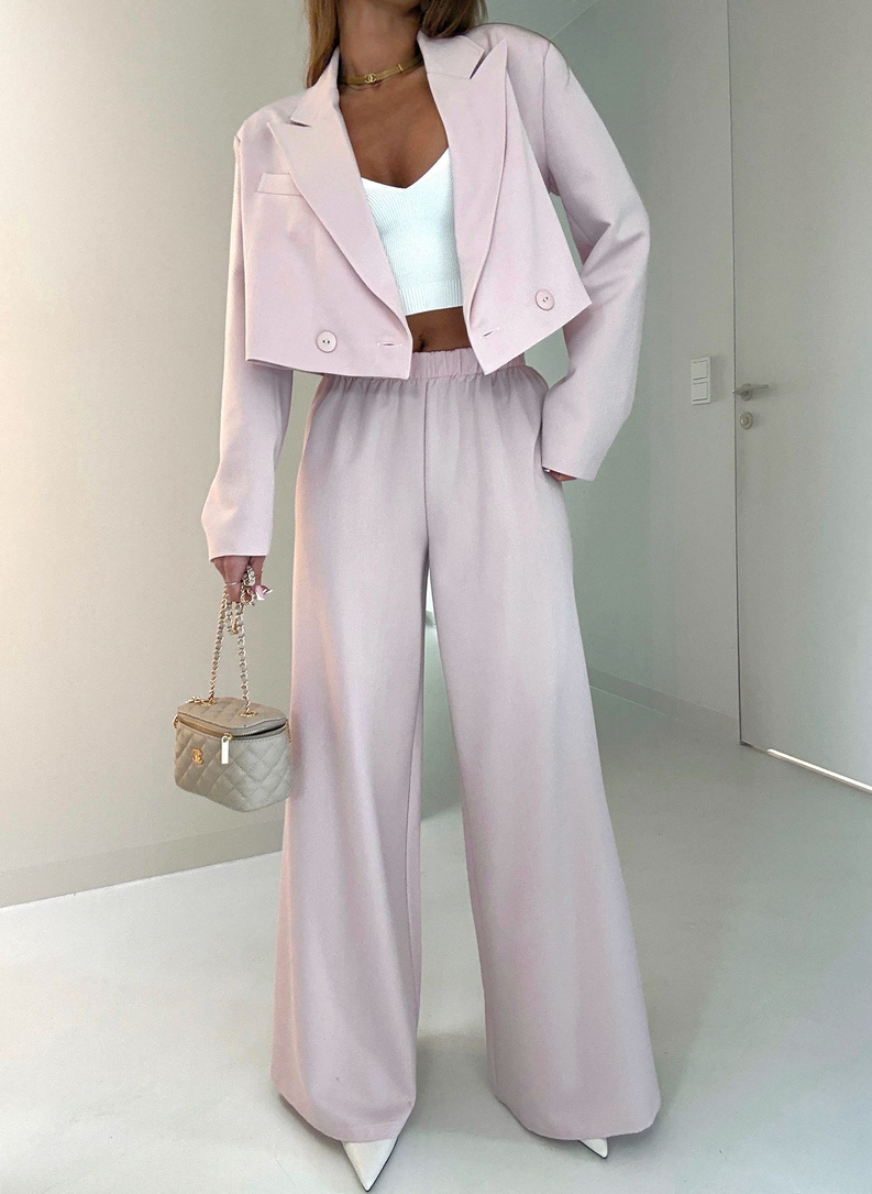 Różowy garnitur damski PARMA