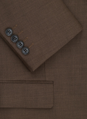Brązowy garnitur męski