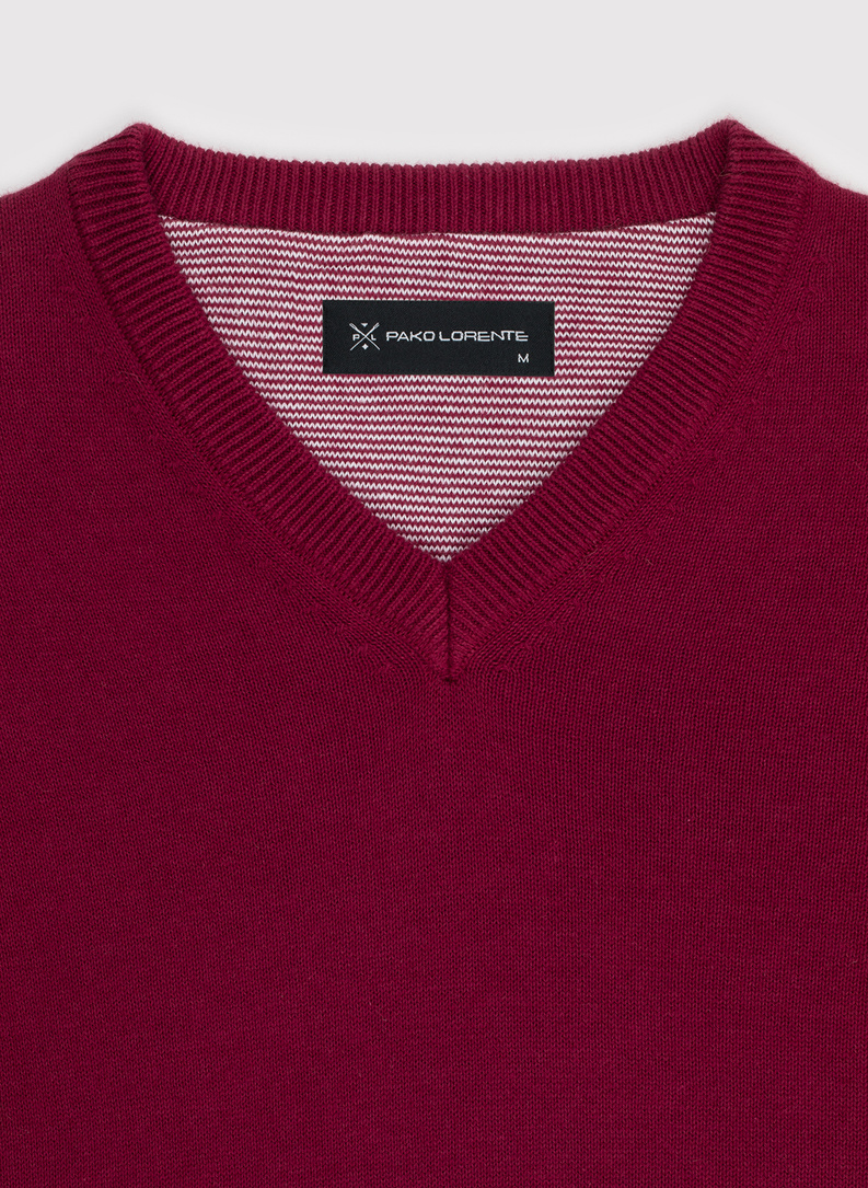 Czerwony męski sweter w serek