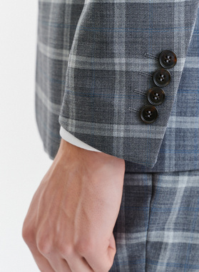 Szara marynarka garniturowa w kratę z wełną