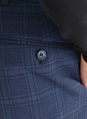 Granatowe spodnie garniturowe z wełną