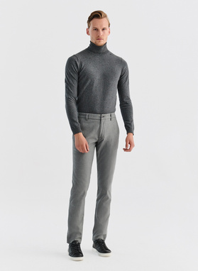 Szare casualowe spodnie męskie