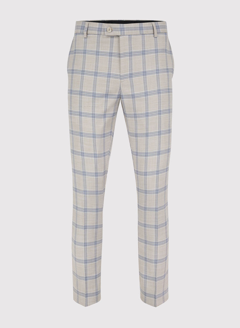 Beżowy garnitur w niebieską kratę