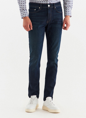 Granatowe spodnie męskie jeansowe