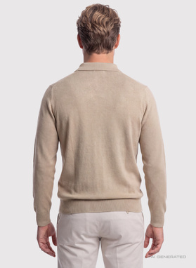 Beżowy sweter z kołnierzykiem polo