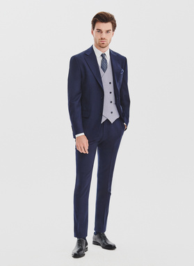 Granatowy garnitur męski z wełną