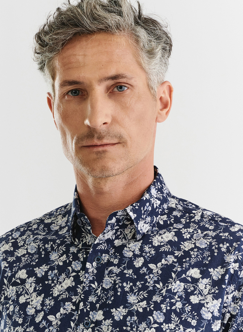 Granatowa kwiecista koszula