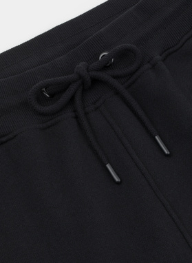 Spodnie dresowe w czarnym kolorze