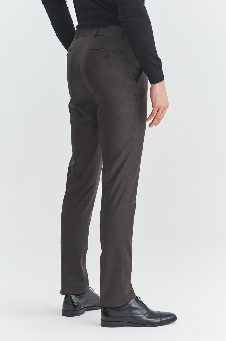 Brązowe spodnie garniturowe P21WP-6G-092-A