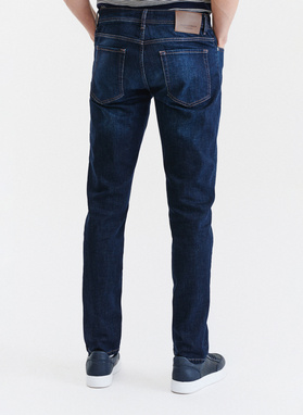 Granatowe spodnie męskie jeansowe