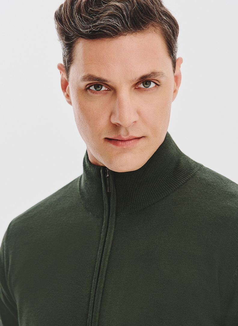 Zielony rozpinany sweter męski