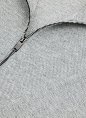 Szary dres męski z szortami