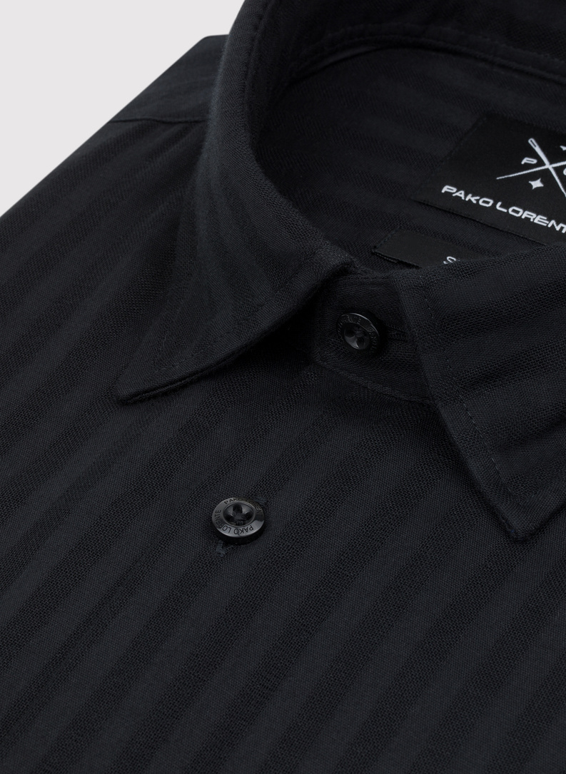 Bawełniana koszula męska w czarnym kolorze