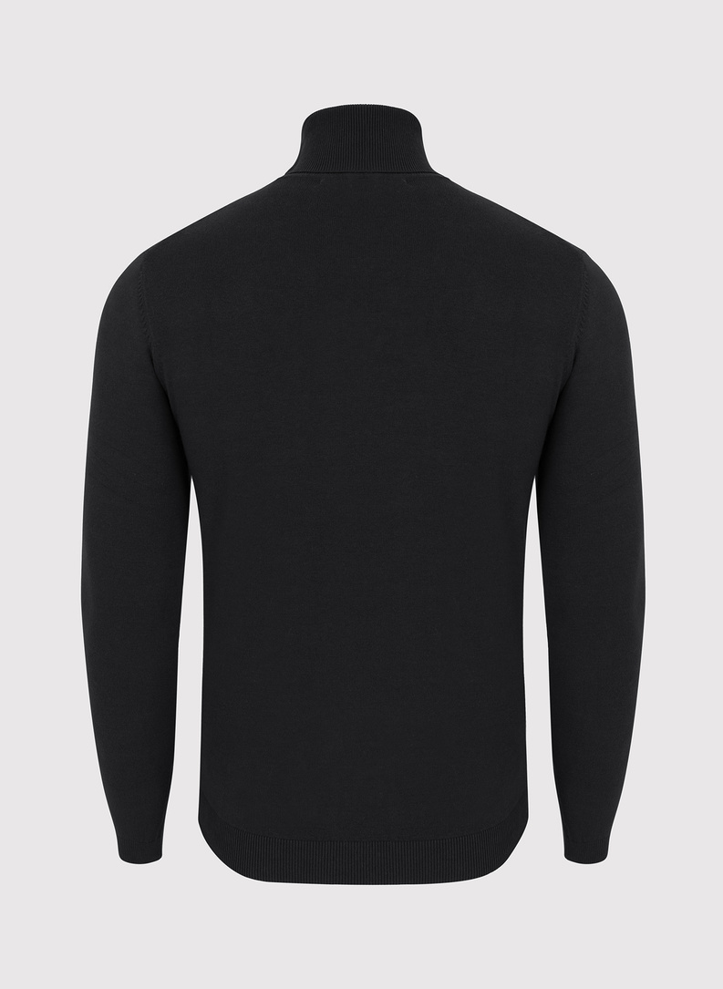 Gładki basicowy golf męski w kolorze czarnym