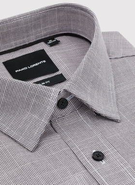 Brązowa koszula w drobną kratę