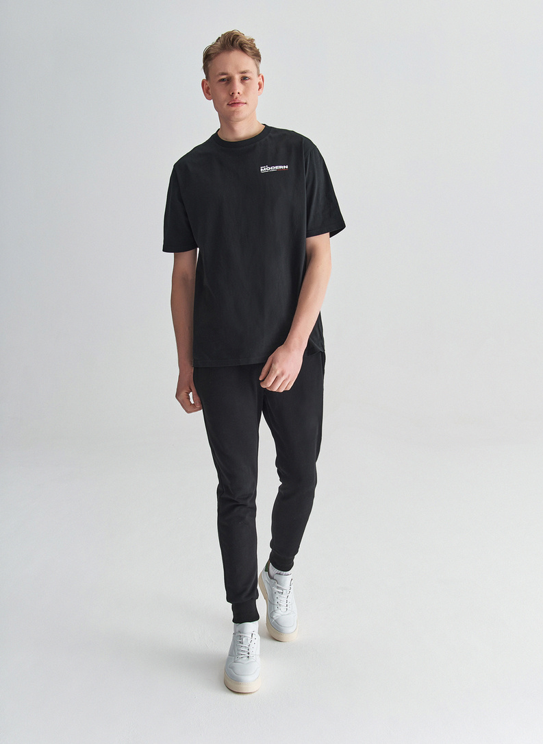 Czarne spodnie dresowe M22SF-WD-002-C-0