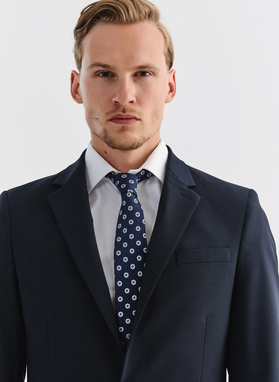 Gładki granatowy garnitur męski