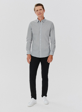 Ciemna koszula męska w geometryczny wzór