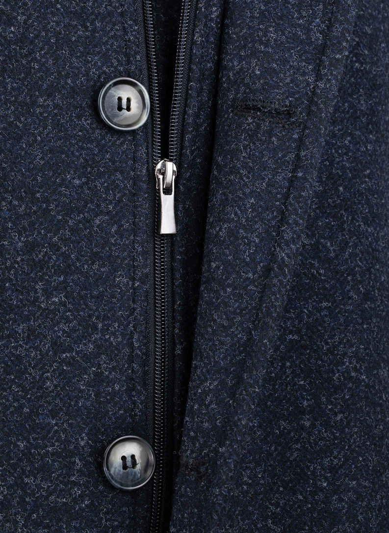 Granatowy płaszcz męski z odpinanym kapturem