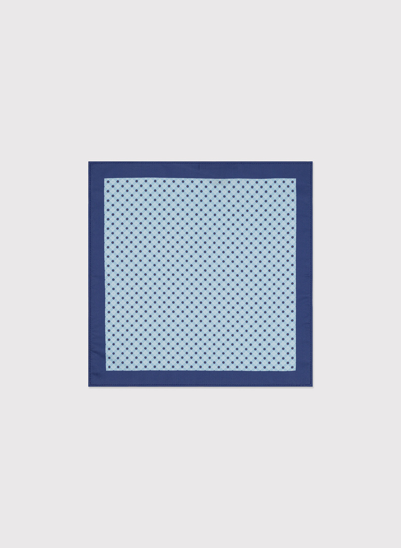 Niebieska poszetka w kwiatki 