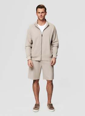 Beżowy dres męski z szortami