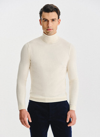 Biały gładki golf męski