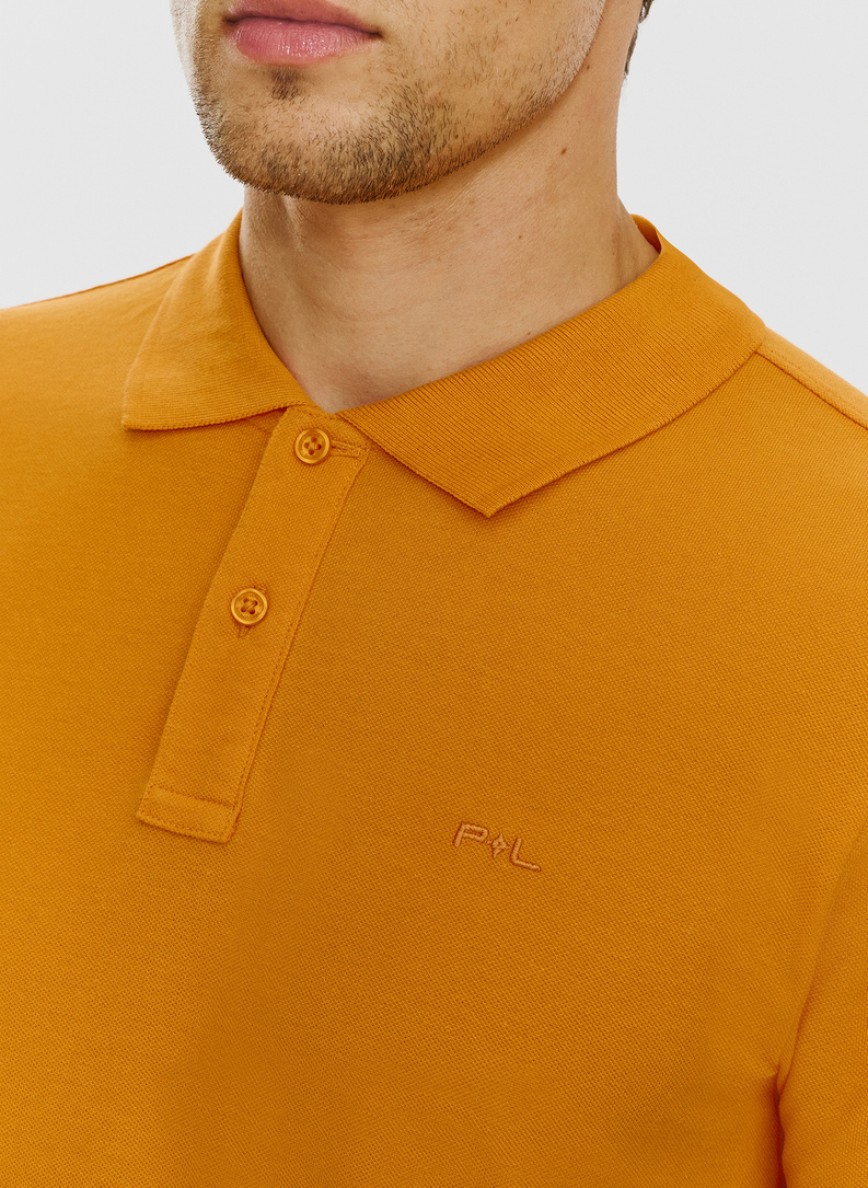 Gładki t-shirt polo w pomarańczowym kolorze