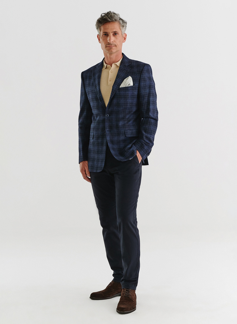 Granatowa marynarka w drobną kratkę